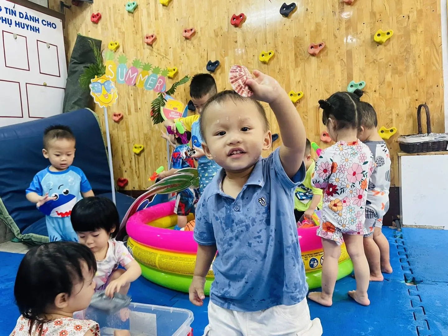 Hoạt Động Ngoại Khóa 